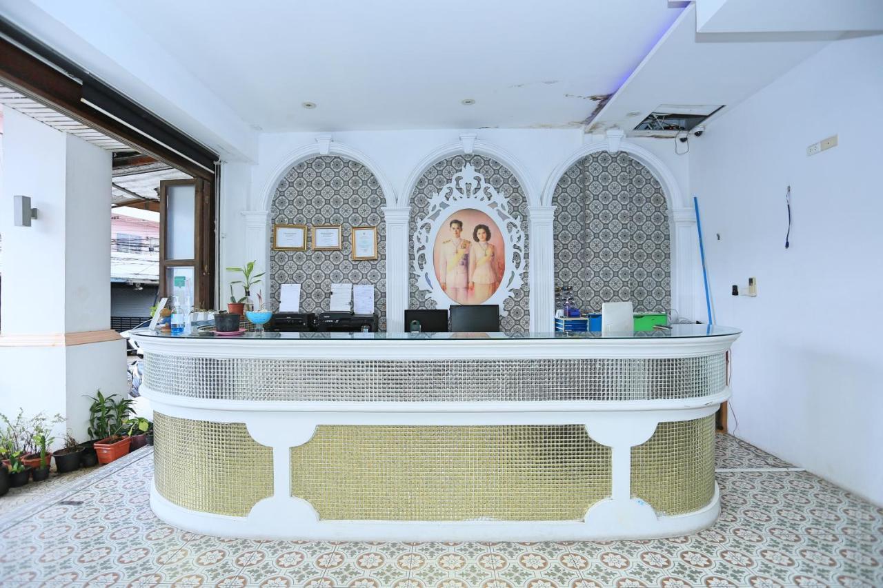 Lucky Sun Patong Hotel Buitenkant foto