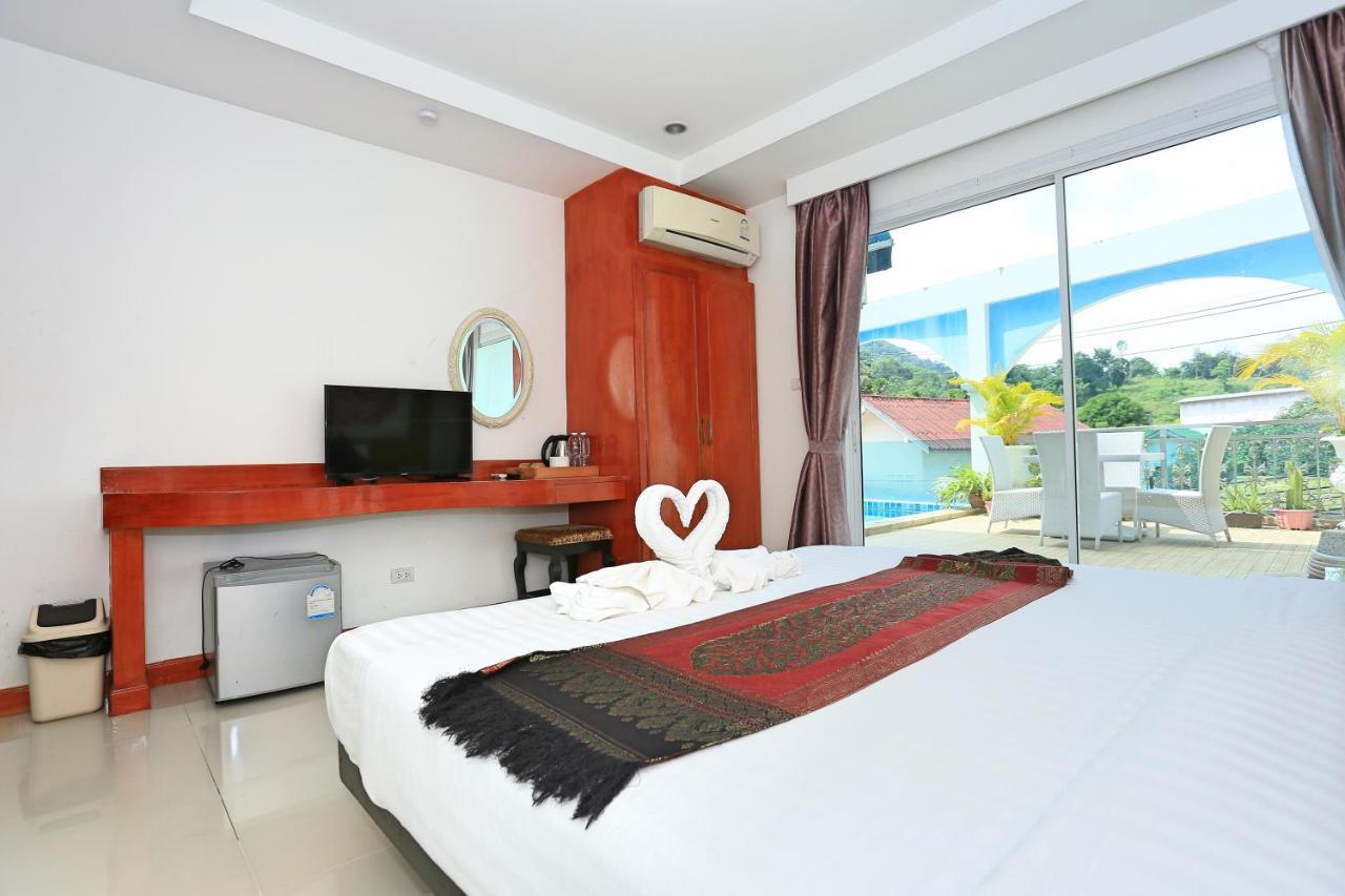 Lucky Sun Patong Hotel Buitenkant foto